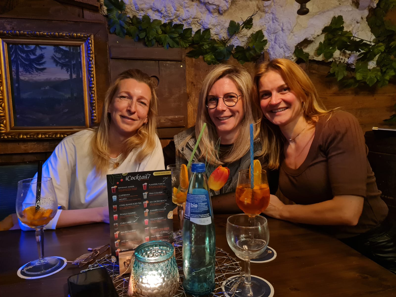 Moonlight Lounge - WhatsApp Image 2026-01-04 at 22.52.27 (1).jpeg